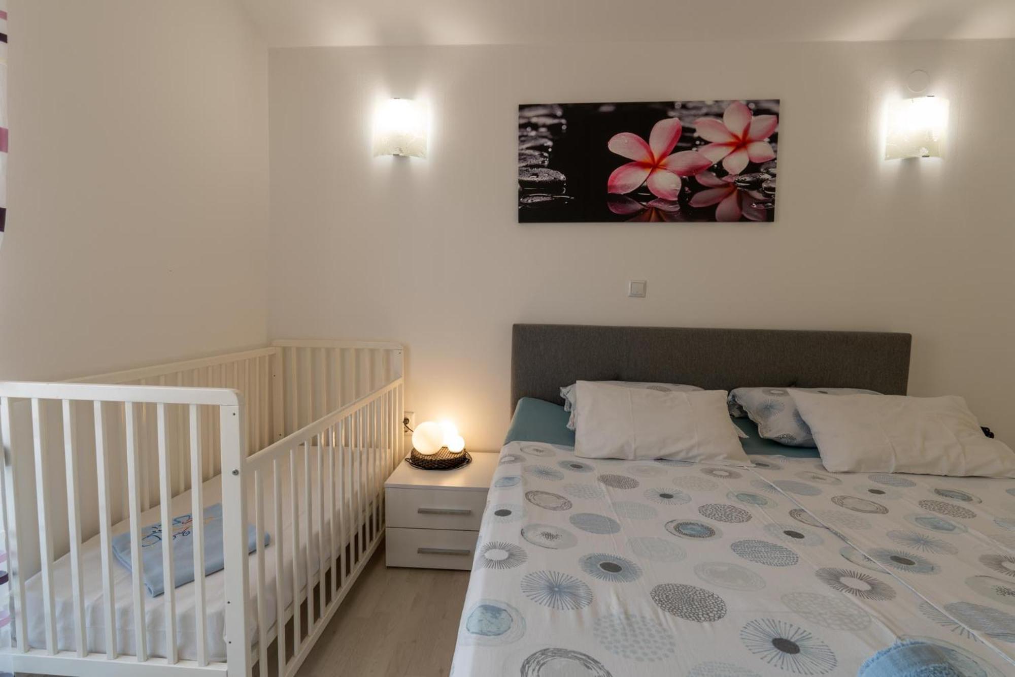 Vila House Adeo With Private Pool, Pula